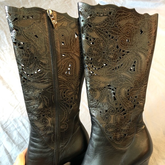 Vero Cuoio Franco Paolucci Black Italian Leather Filigree Cut Out Heeled Boots - Picture 3 of 9